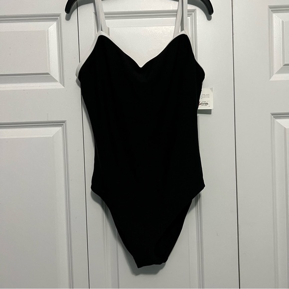 Croft & Barrow One Piece Swimsuit Size 18 NWT - Picture 1 of 11